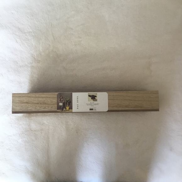 Rae Dunn White "HAPPY SPRING" Wooden Wall Sign - Picture 3 of 12